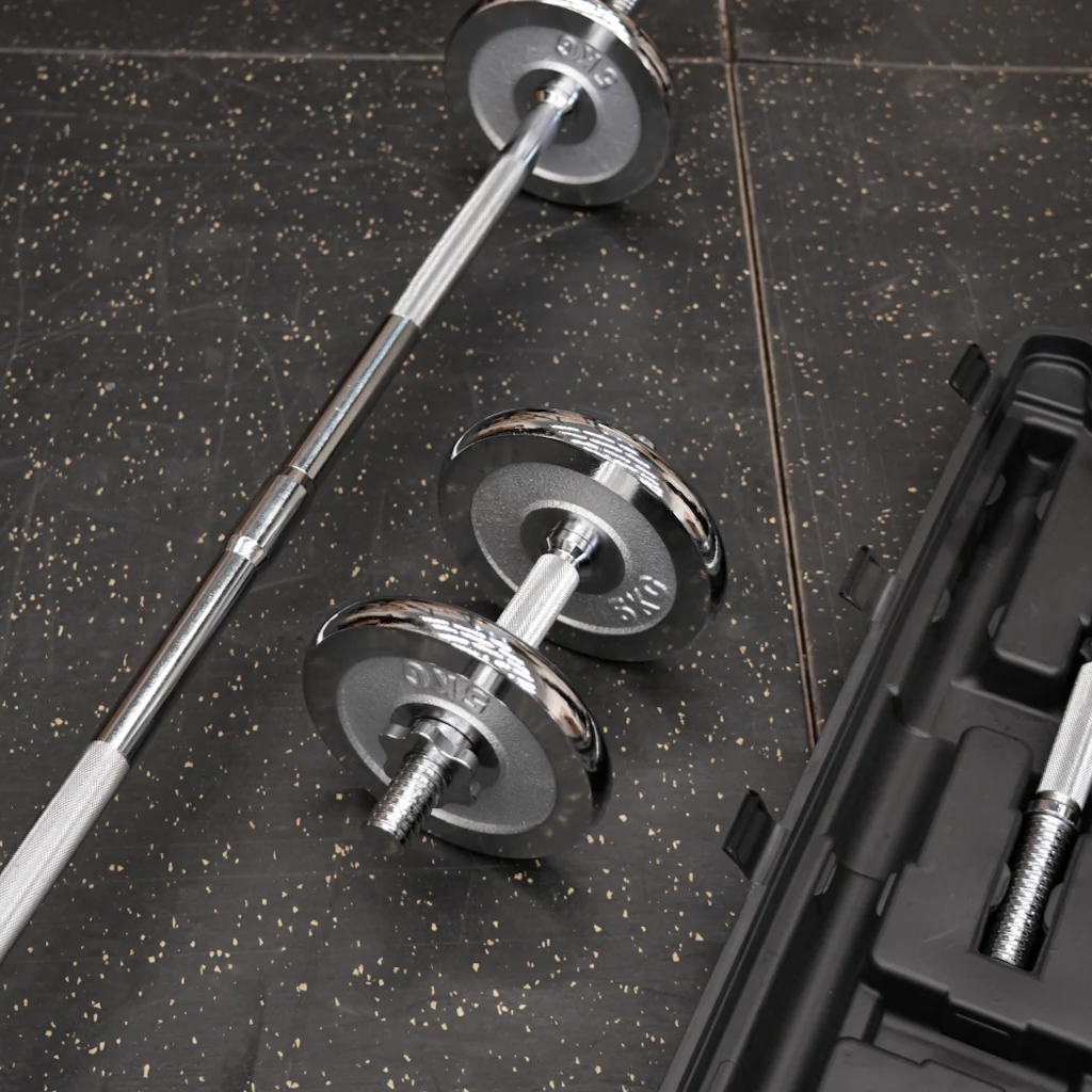 Set de barra + mancuernas cromadas 50 kg